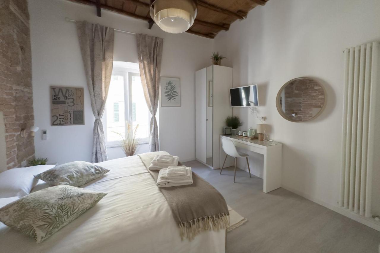 White Ostilia Guesthouse Рим Екстериор снимка